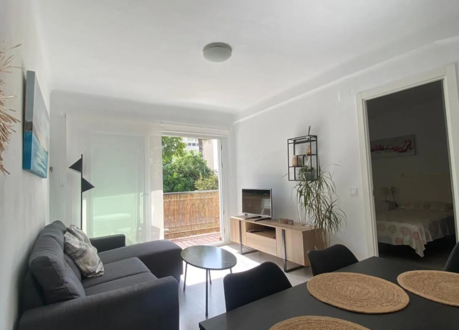 Sunny Apartment Near The Beach. Rincón de la Victoria
