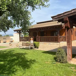 casa-de-madera-con-piscina-en-cambrils.catalonia-hotels.com/